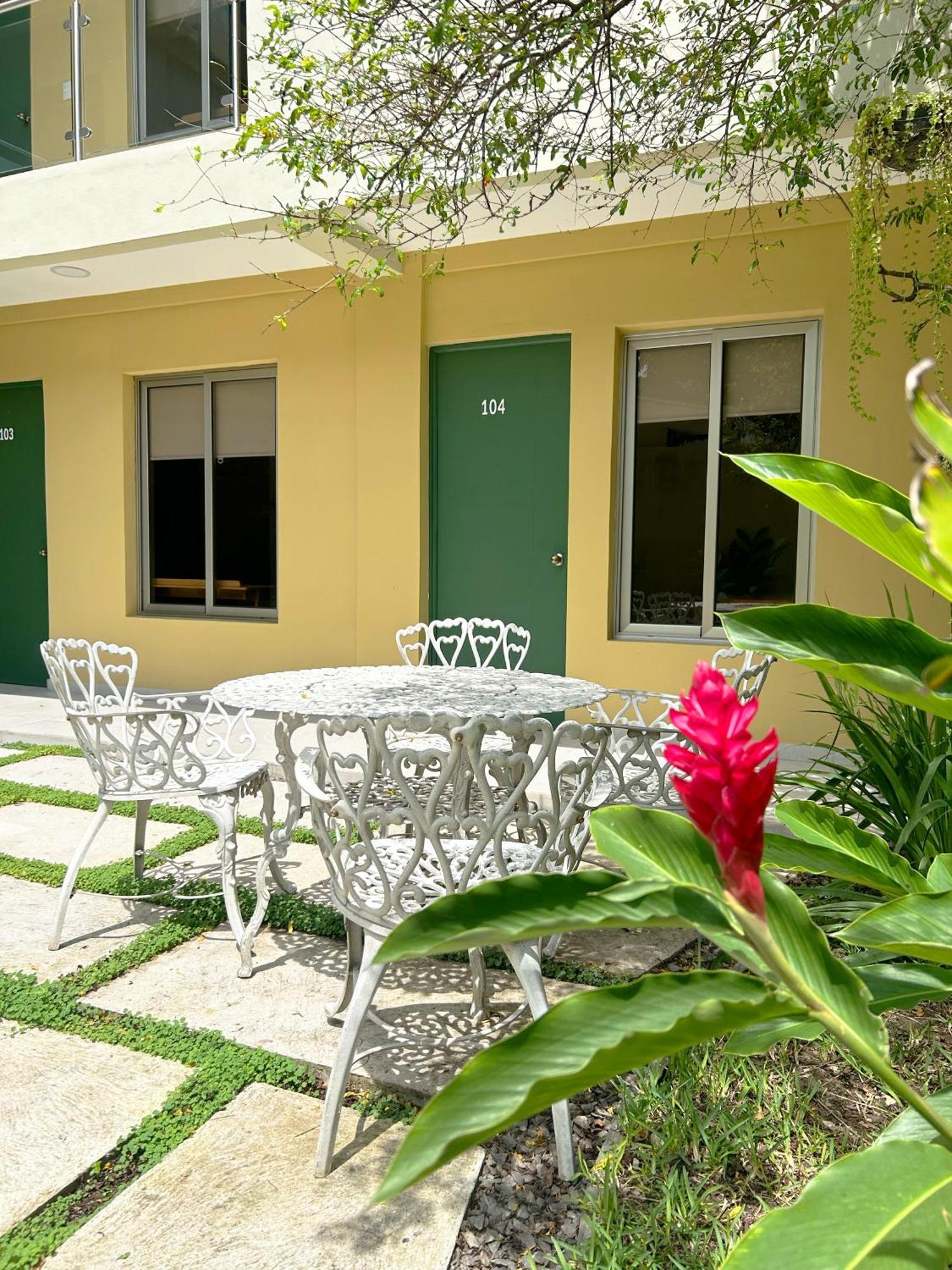 Hotel Rimani ซานซัลวาดอร์ ภายนอก รูปภาพ