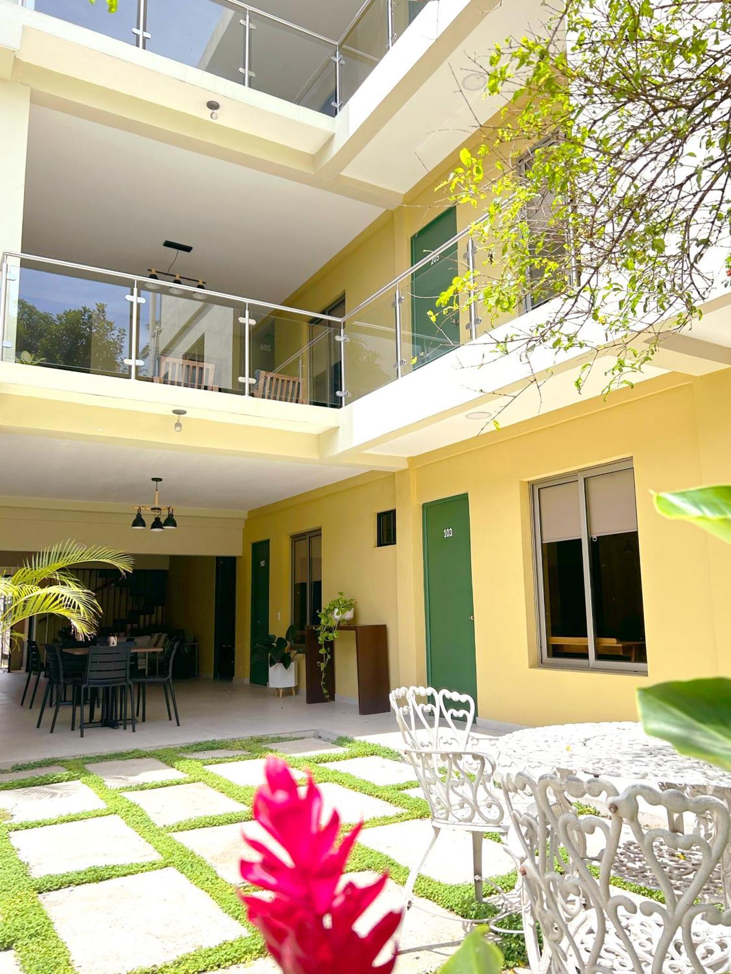 Hotel Rimani ซานซัลวาดอร์ ภายนอก รูปภาพ